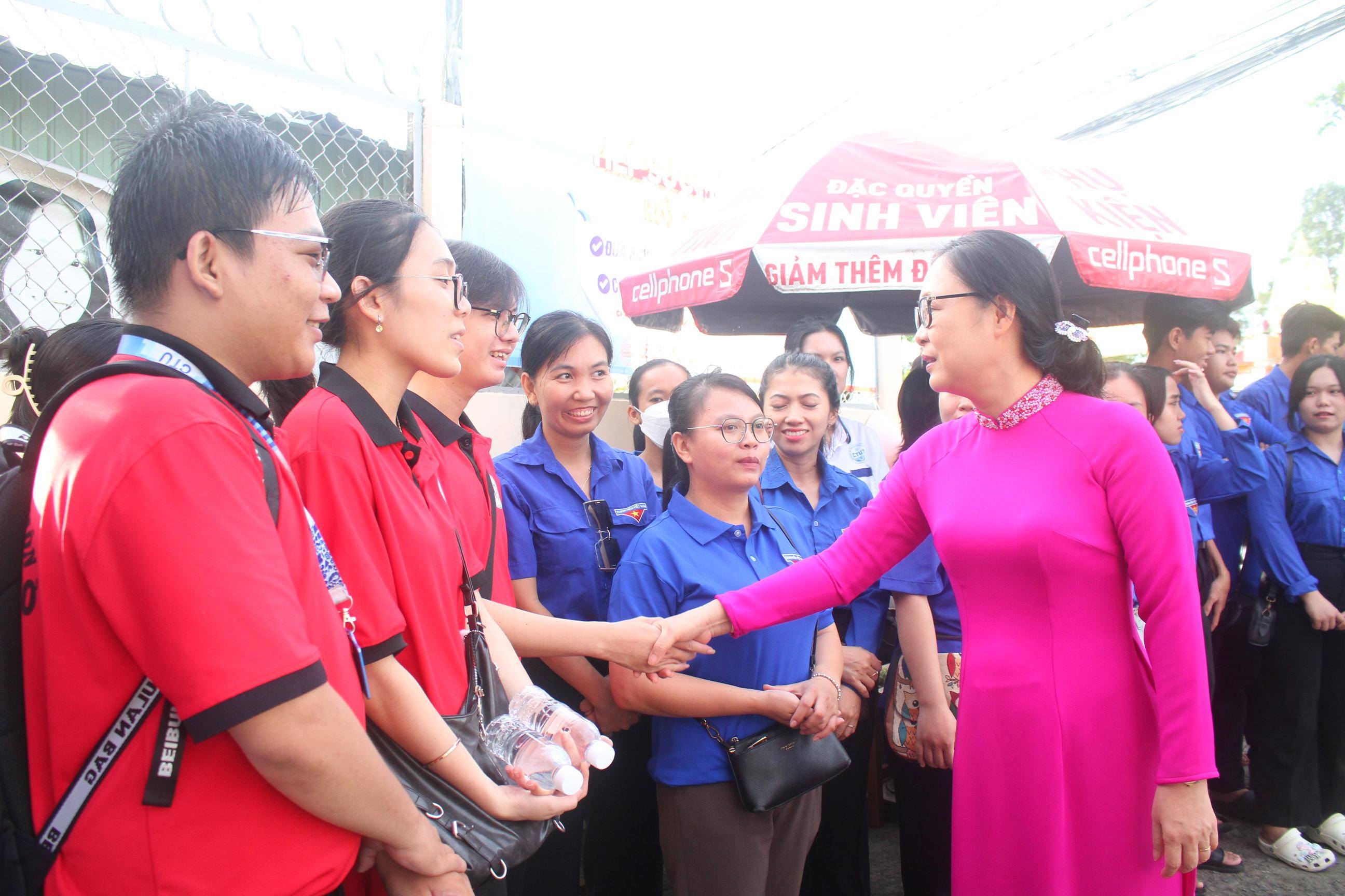 anh tin bai